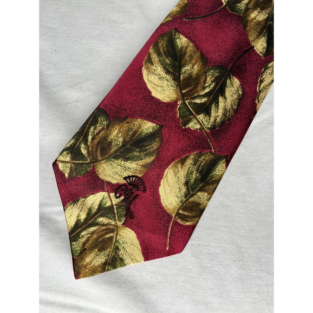 Vintage Dillards Tie Red W/Green & Yellow Leafs Sistine Satin